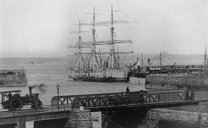 The Ross Bridge, Penzance (Courtesy of Morrab Library Photographic Archive)